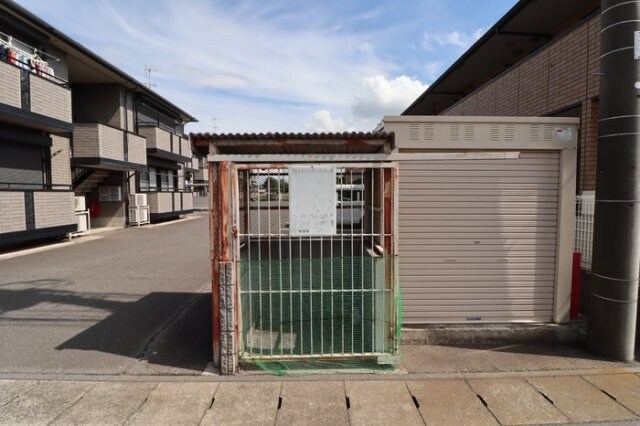 物件内観写真18　(ごみステーション)