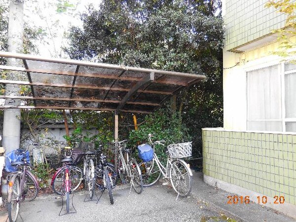 建物設備(駐輪場)