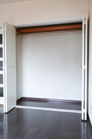 物件内観写真20　(洋室クローゼット)
