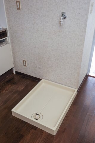 建物設備(室内洗濯機置き場)