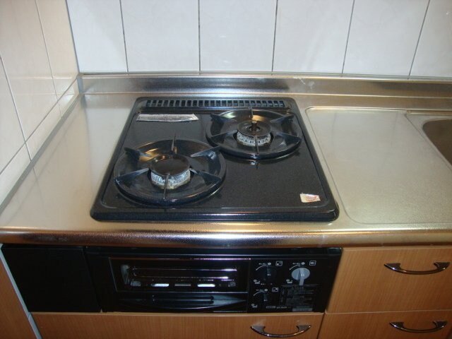 物件内観写真12　(キッチンコンロ付)