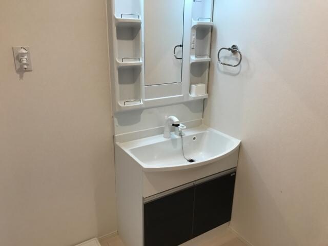 物件内観写真16　(洗髪洗面化粧台)