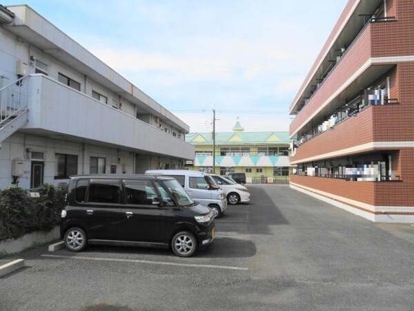 駐車場(駐車場)