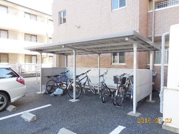 建物設備(駐輪場)