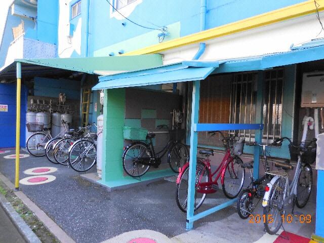 物件内観写真8　(駐輪場)