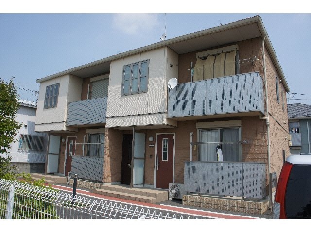 物件外観写真1　(落ち着いた雰囲気の外観です)