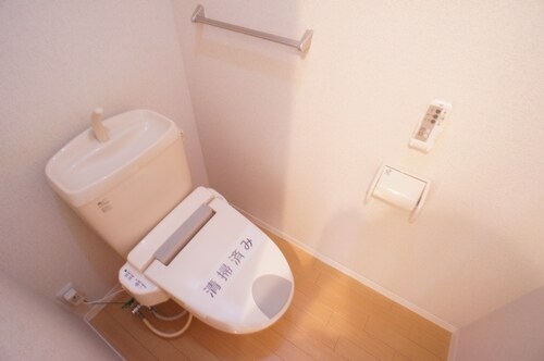 物件内観写真11　(トイレもきれいです)