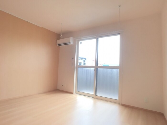 物件内観写真3　(洋室)