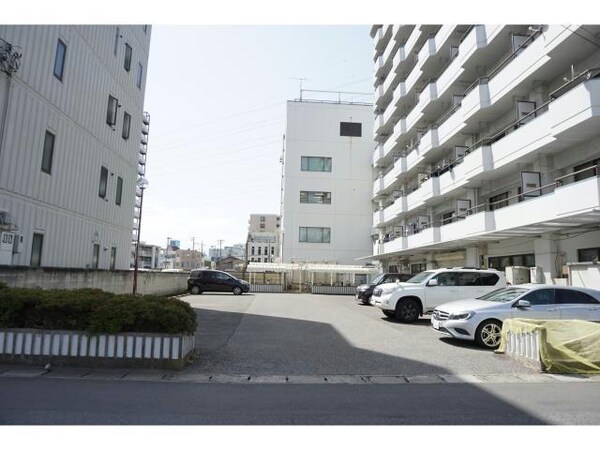 駐車場(駐車場)