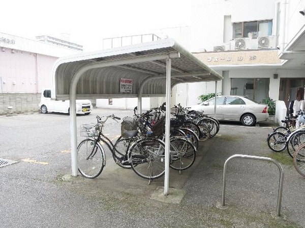 建物設備(駐輪場)
