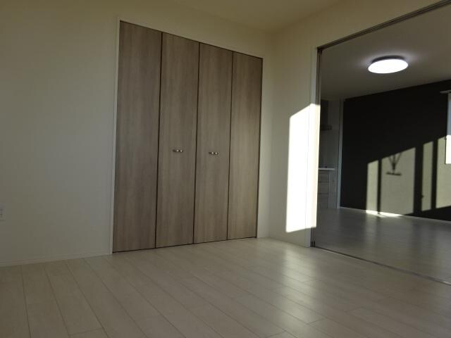 物件内観写真6　(洋室)