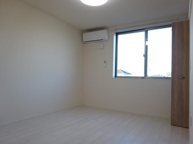 物件内観写真7　(洋室)