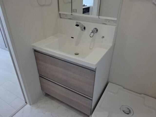 物件内観写真10　(洗髪洗面化粧台)
