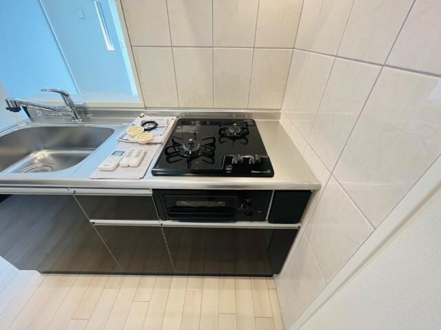 物件内観写真11　(2口コンロ、グリル（イメージ）)