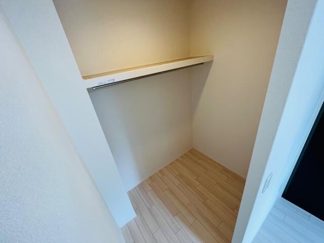 物件内観写真16　(ウォークインクローゼット（イメージ）)