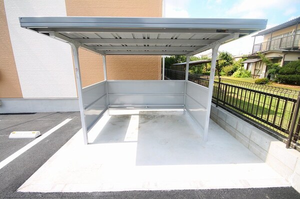 建物設備(駐輪場)