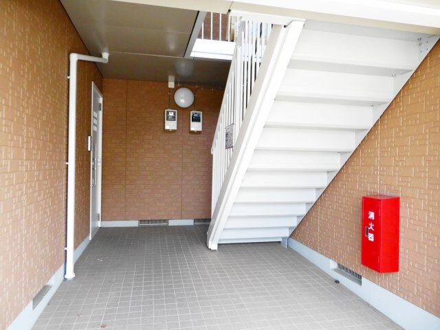 物件内観写真19　(同タイプ別室)