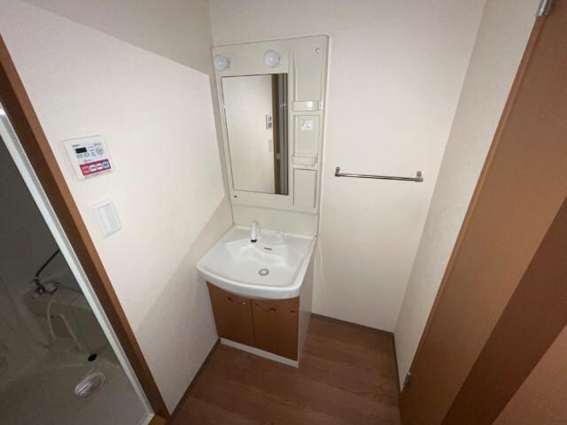 物件内観写真14　(洗髪洗面化粧台)