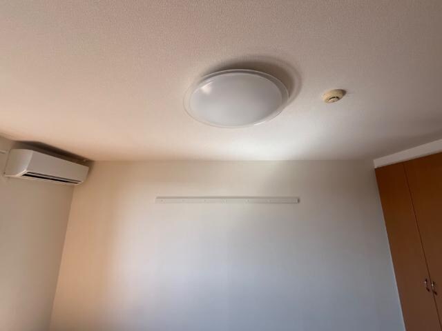 物件内観写真28　(室内照明)