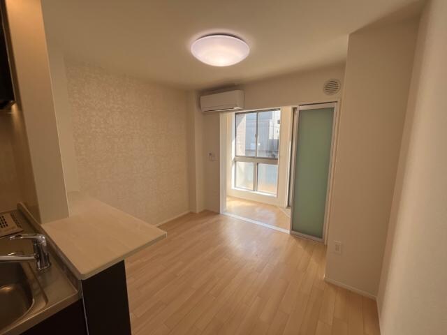 物件内観写真10　(リビング（イメージ）)