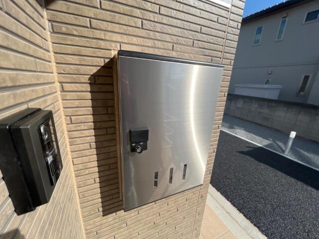 物件内観写真18　(宅配ボックス（イメージ）)