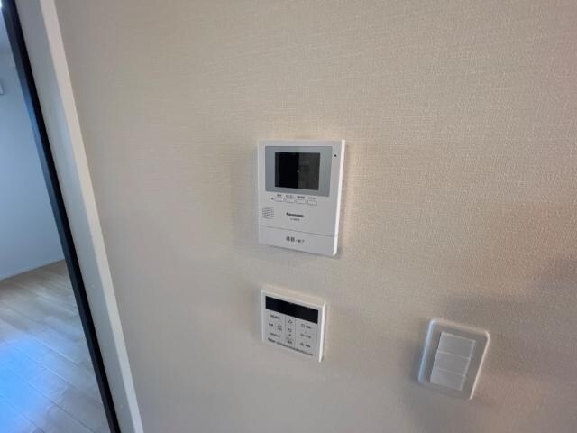 物件内観写真24　(カメラ付インターホン（イメージ）)