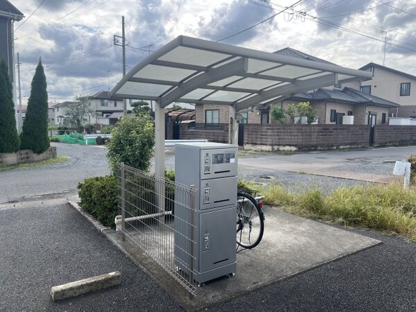 建物設備(駐輪場
積水ハウスのシャーメゾン)
