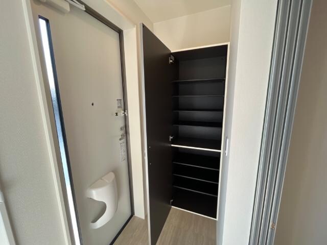 物件内観写真18　(下駄箱（イメージ）)