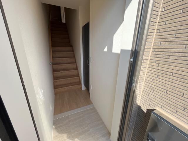 物件内観写真19　(玄関（イメージ）)