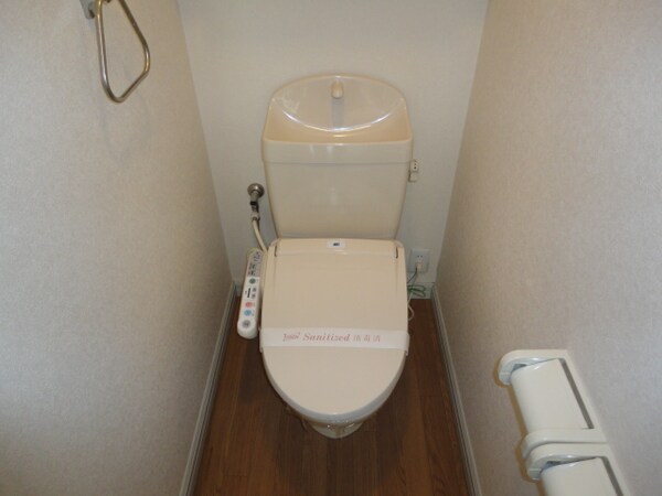 トイレ(シャワー付トイレ)