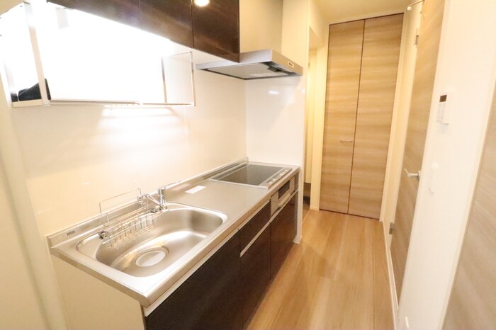 物件内観写真5　(IHつきシステムキッチン)