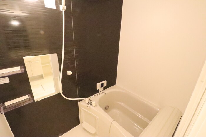 物件内観写真6　(浴室)