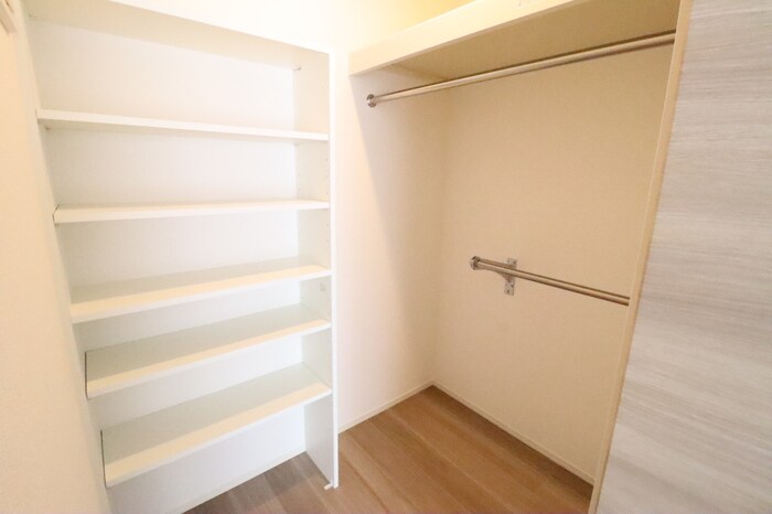 物件内観写真10　(収納)