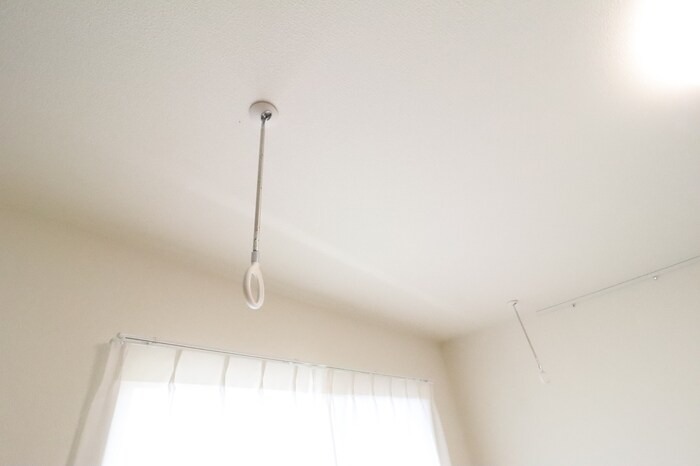 物件内観写真15　(室内物干し)