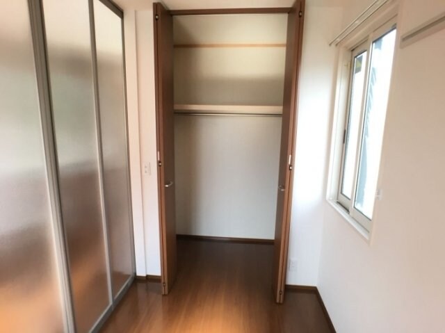 物件内観写真12　(収納)