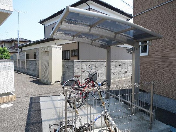 建物設備(駐輪場)