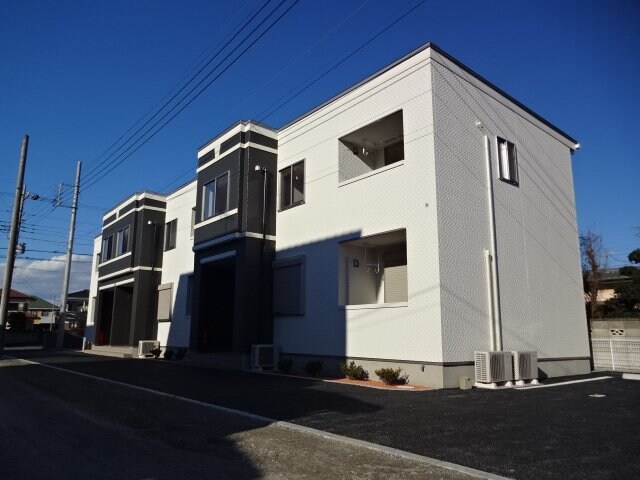 物件外観写真1　(外観写真（昼）)