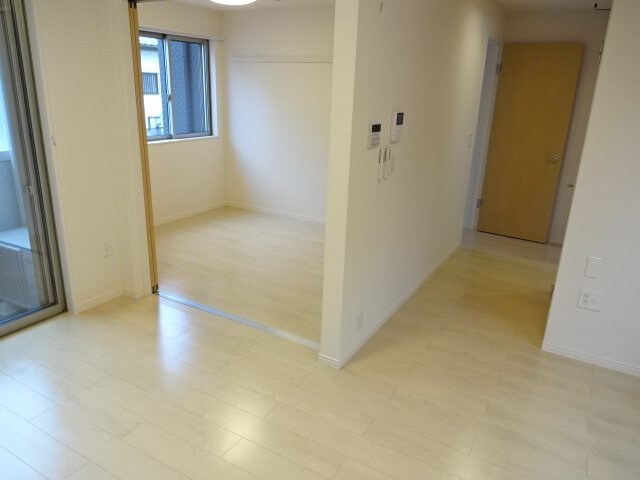 物件内観写真11　(リビング)