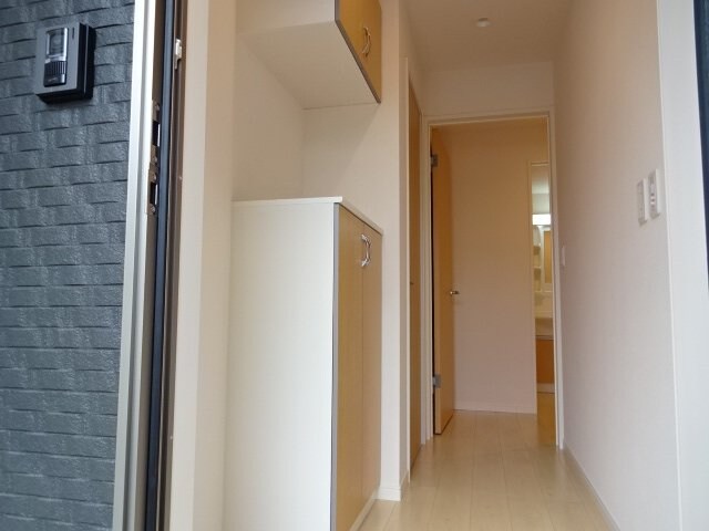 物件内観写真18　(廊下)