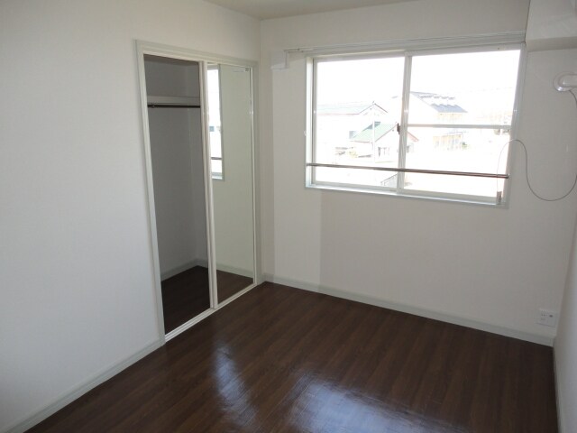 物件内観写真8　(洋室)