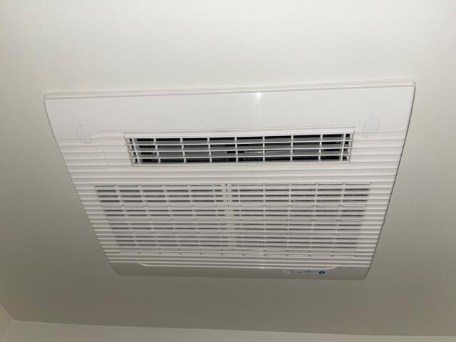 物件内観写真13　(浴室乾燥機)