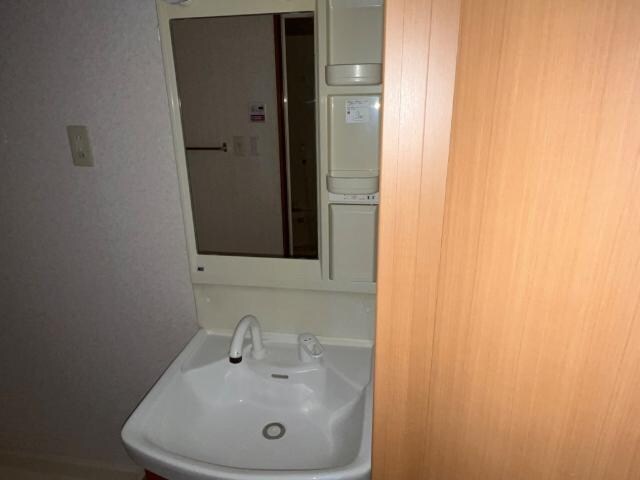物件内観写真14　(洗髪洗面化粧台)