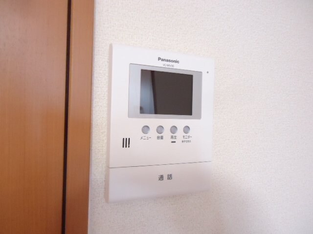 物件内観写真24　(カメラ付インターホン)