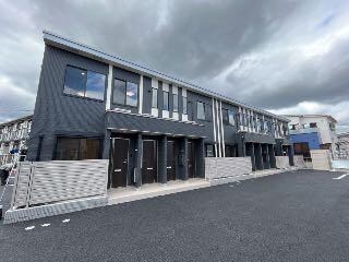 物件外観写真2　(同型タイプ)