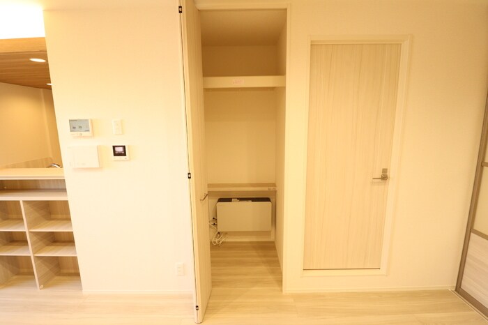 物件内観写真9　(ウォークインクローゼット)