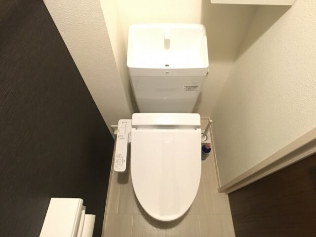 物件内観写真8　(トイレ)