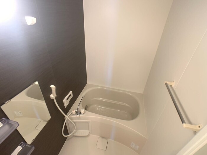 物件内観写真4　(浴室)