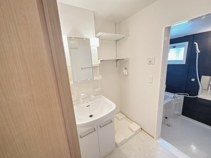 物件内観写真7　(洗面所)