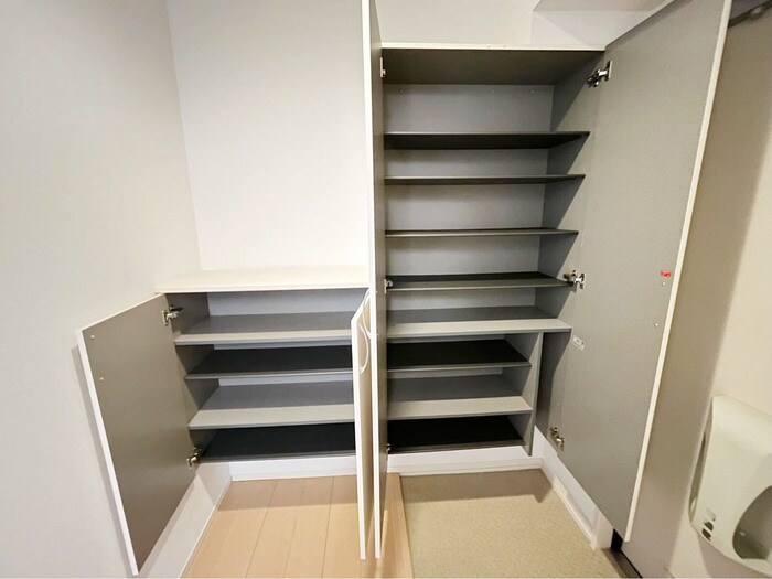 物件内観写真15　(シューズボックス)