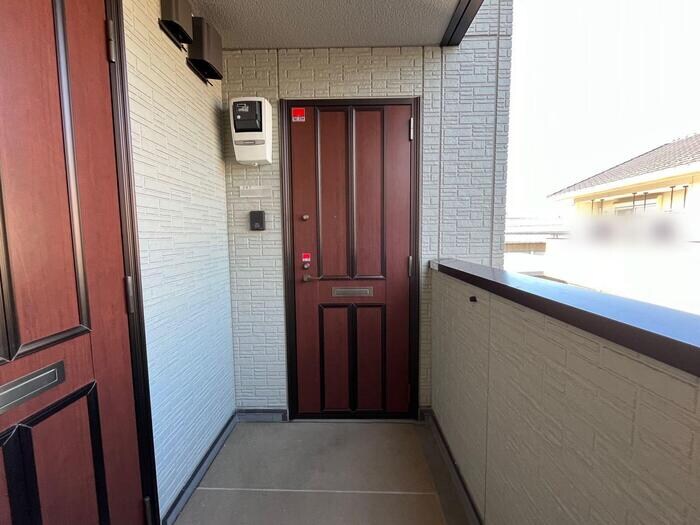 物件内観写真17　(玄関前)